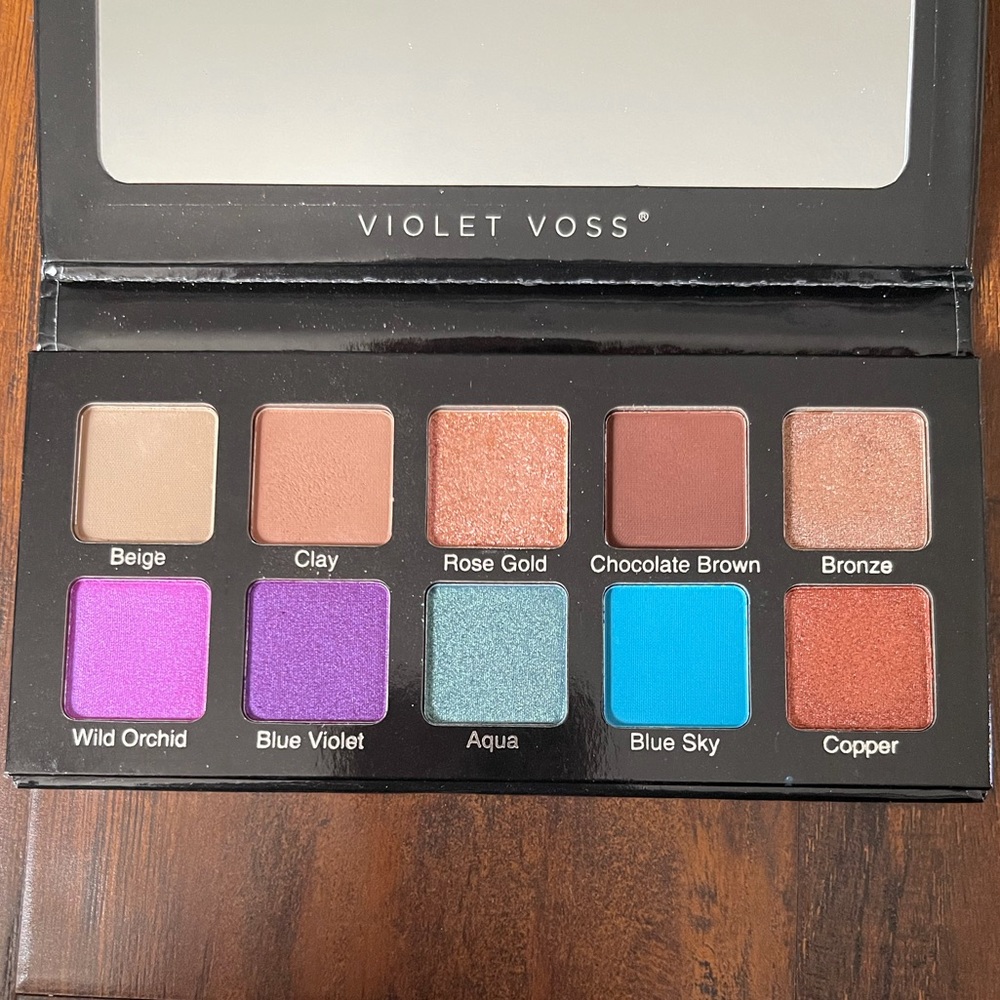 Violet Voss Essentials 2 Palette